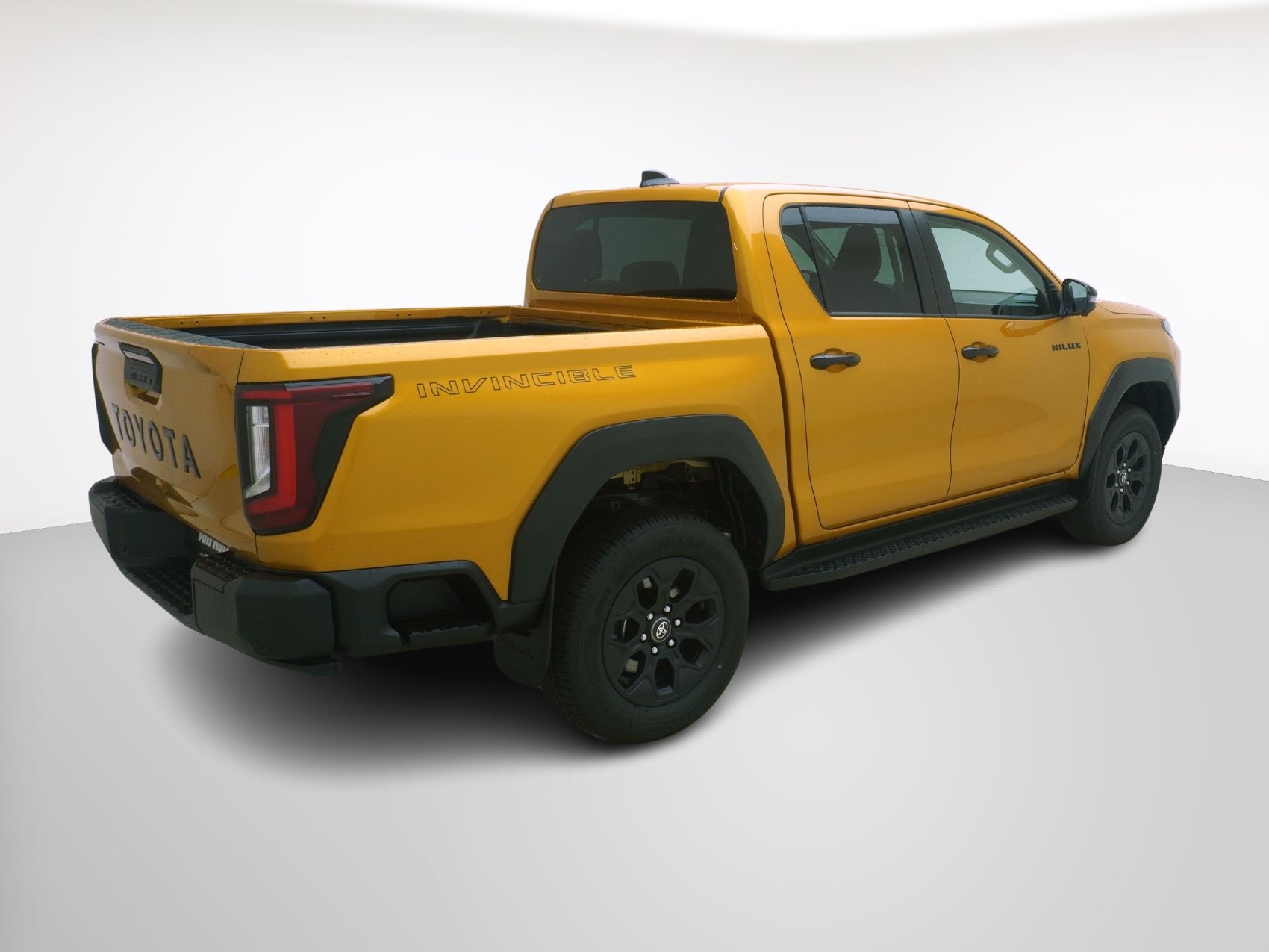 TOYOTA Hilux Double Cab.-Pick-up 2.8 D-4D MHEV 204 Invincible-image-5