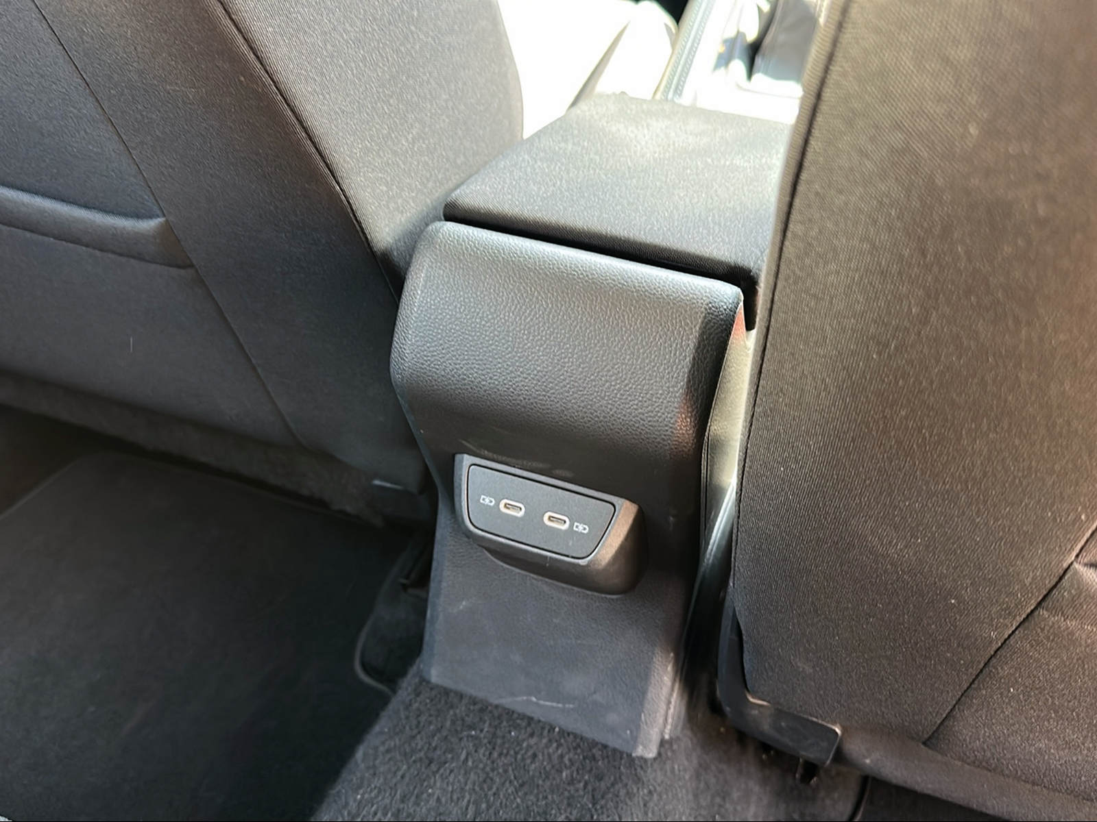 VW Polo 1.0 TSI Life-image-16