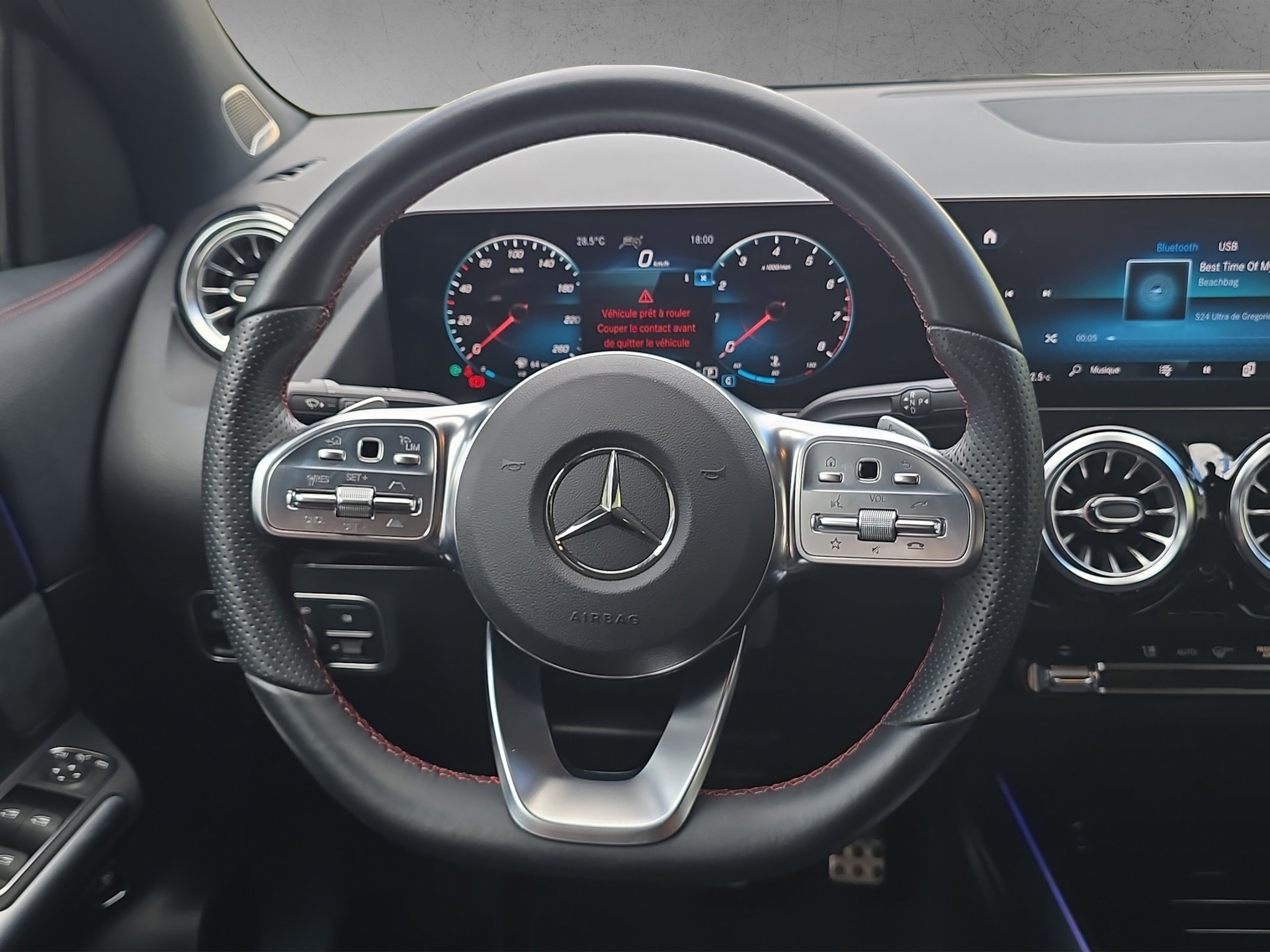 MERCEDES-BENZ GLA 200 4Matic AMG Line 8G-DCT-image-13