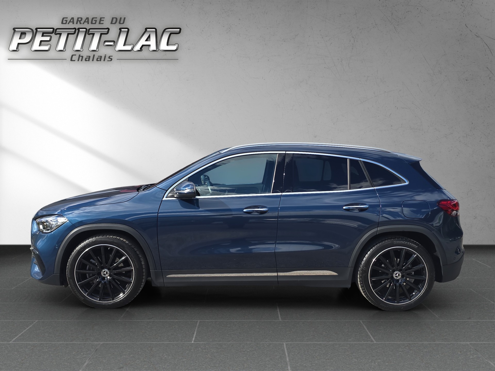 MERCEDES-BENZ GLA 200 4Matic AMG Line 8G-DCT-image-6