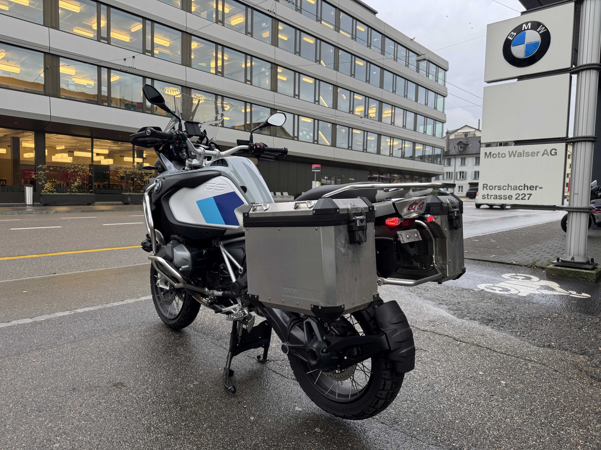 BMW R 1250 GS Adventure-showroom-element-2