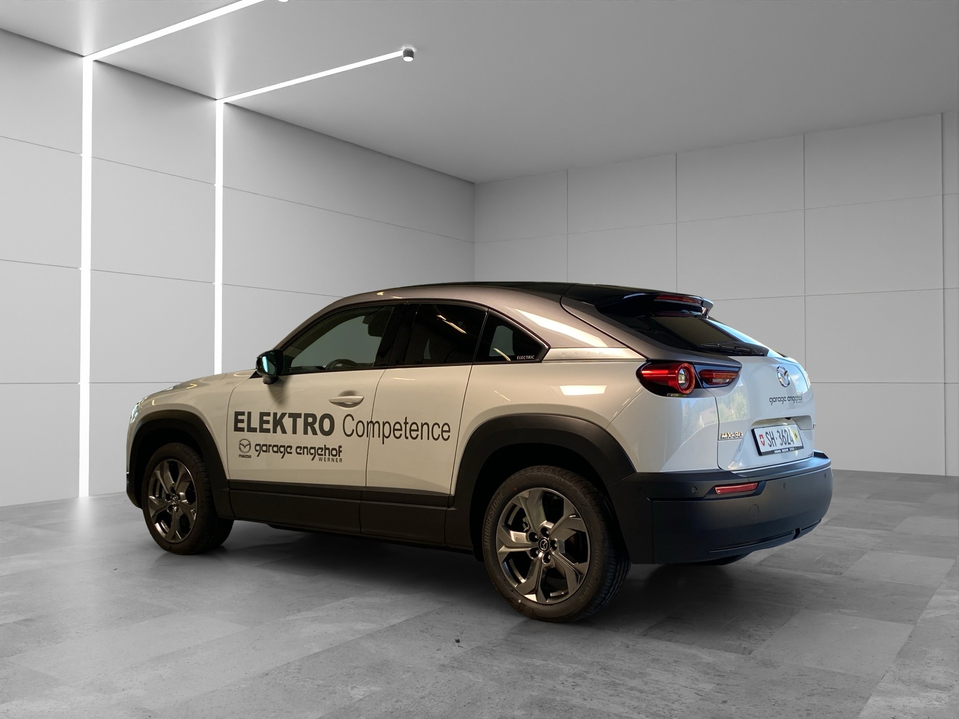 MAZDA MX-30 e-Skyactiv Revolution-image-3