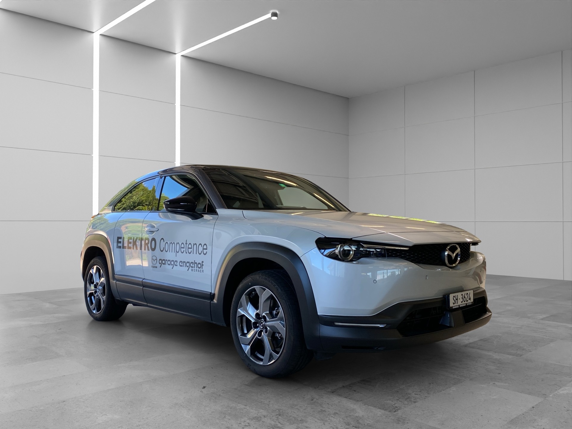 MAZDA MX-30 e-Skyactiv Revolution-image-8