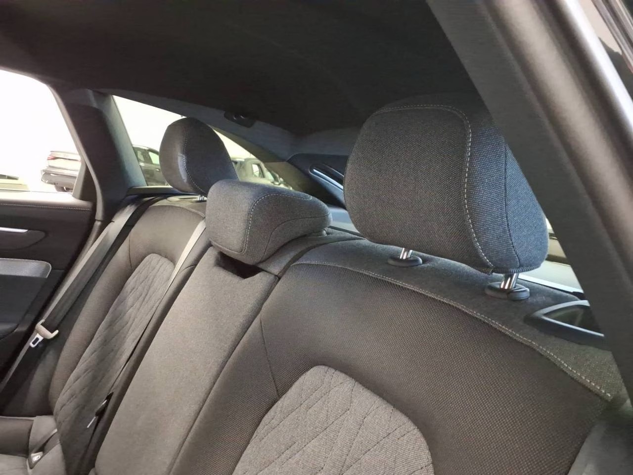 AUDI A6 Avant e-hybrid quattro 220 kW *Neues A6 Modell,5-Jahre Werksgarantie*-image-8