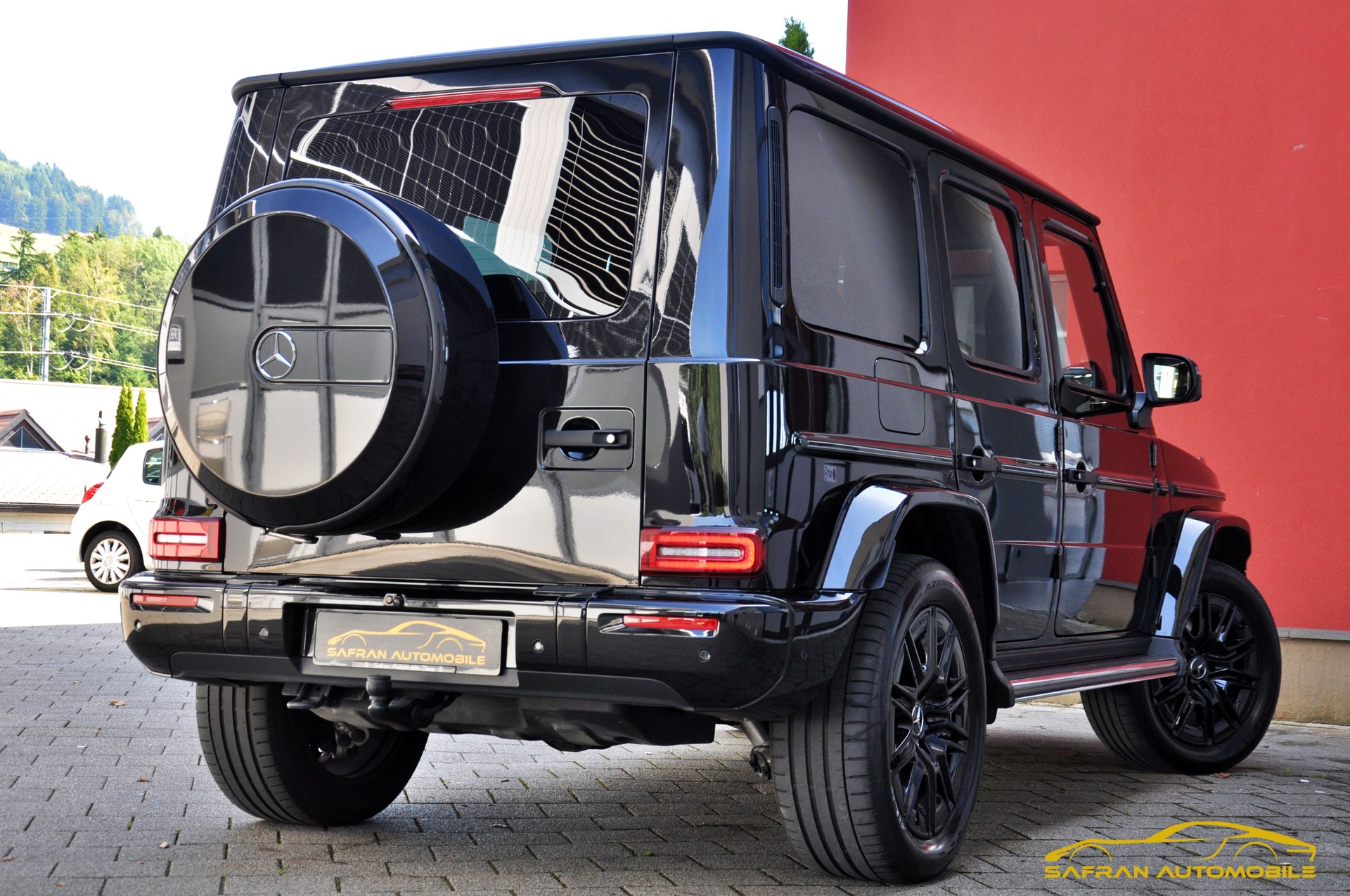 MERCEDES-BENZ G 450d 9G-Tronic-image-6