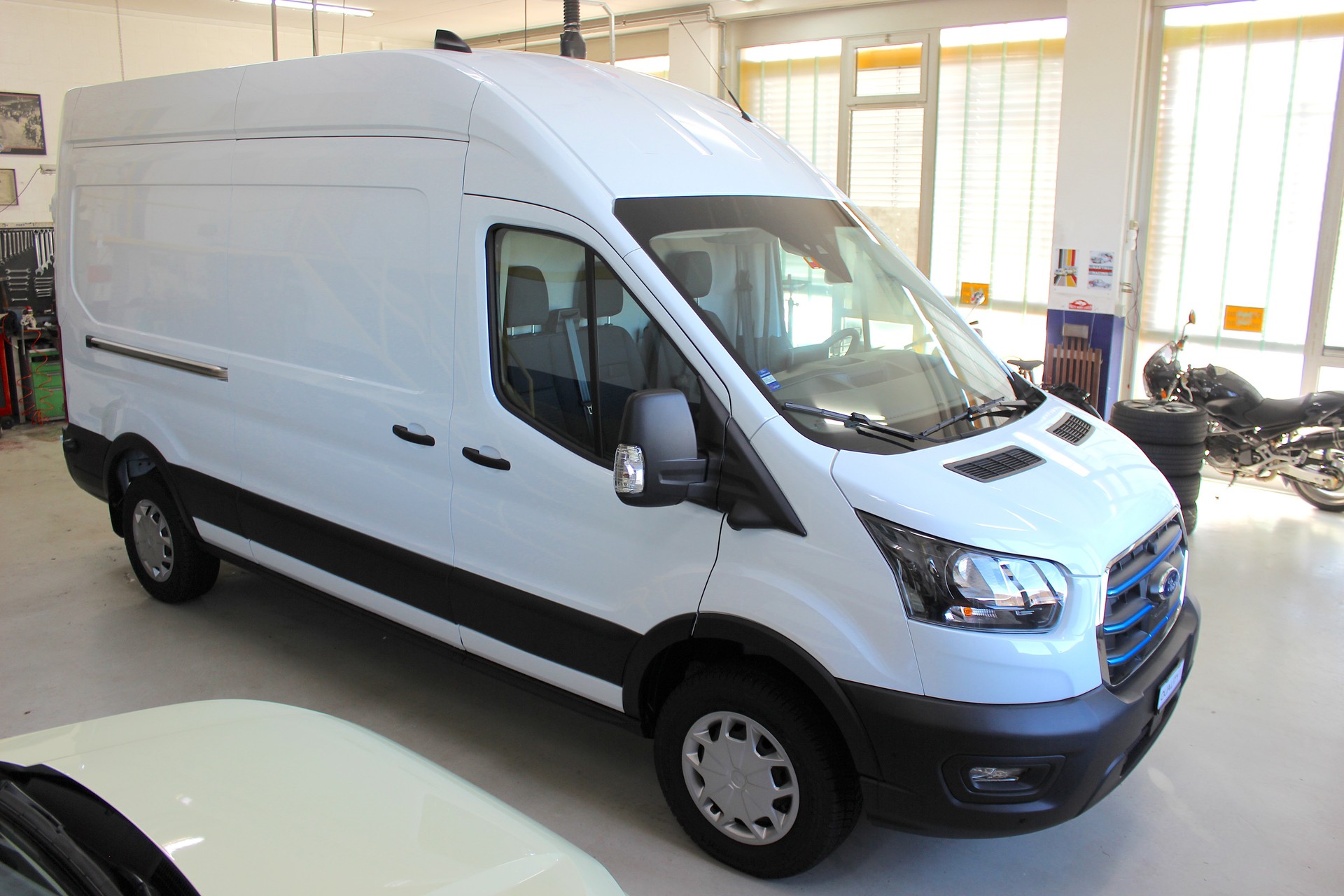 FORD E-Transit Van 350 L3 H3 Trend RWD 68kWh 💥 TOP Ausstattung 💥 Lieferung möglich