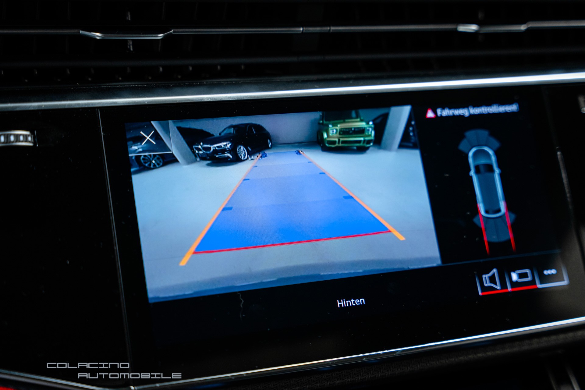 AUDI RSQ8 quattro tiptronic-image-25