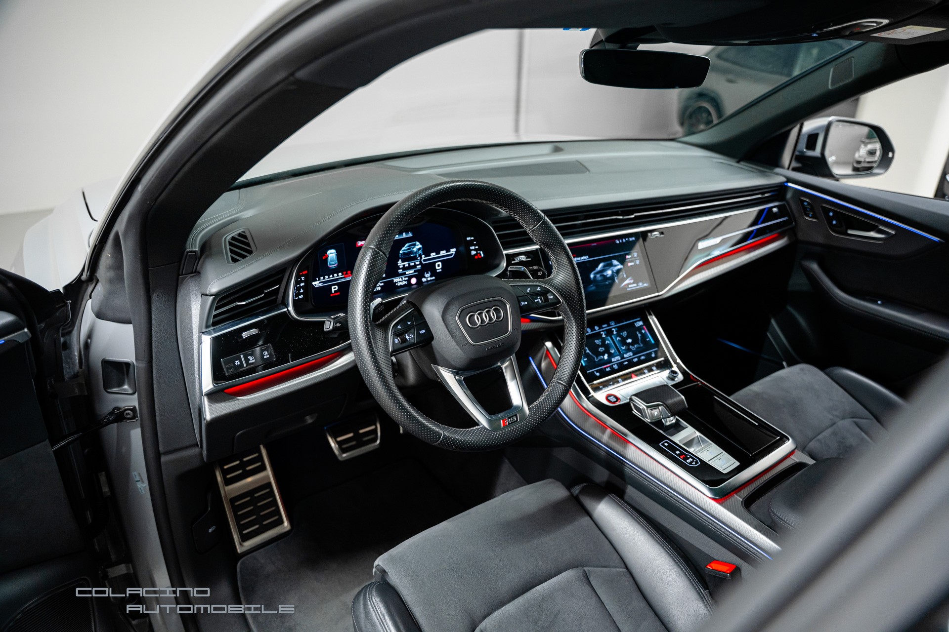 AUDI RSQ8 quattro tiptronic-image-12