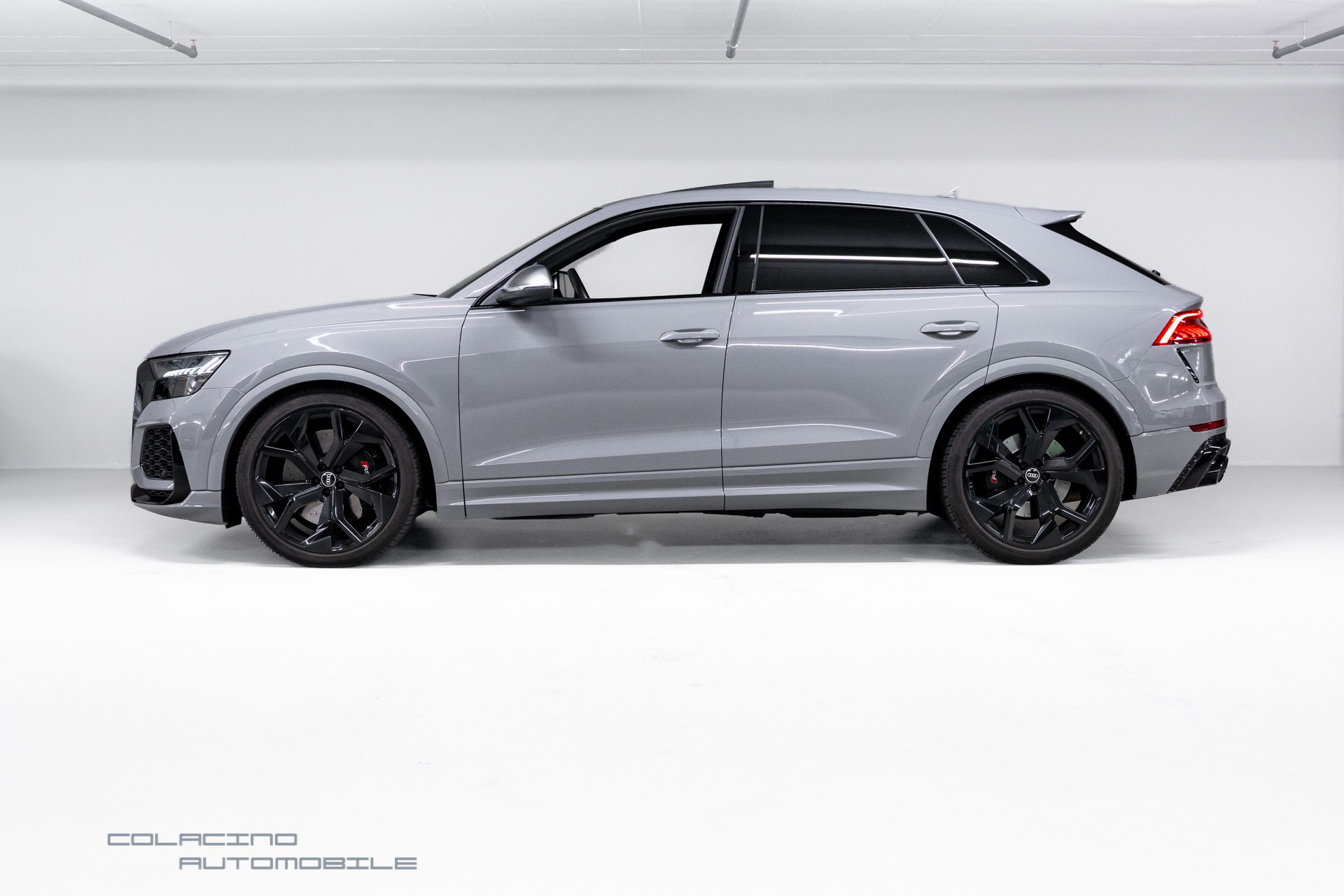 AUDI RSQ8 quattro tiptronic-image-6