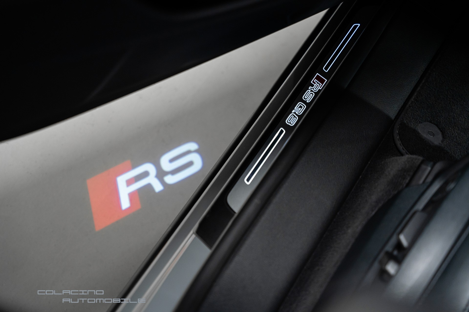 AUDI RSQ8 quattro tiptronic-image-22