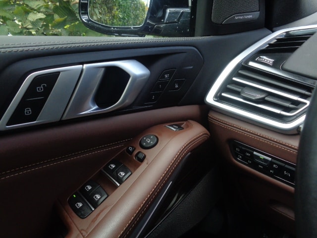BMW X5 xDrive M50d Steptronic-image-9