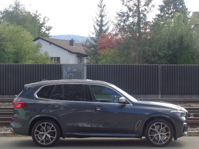 BMW X5 xDrive M50d Steptronic-image-14