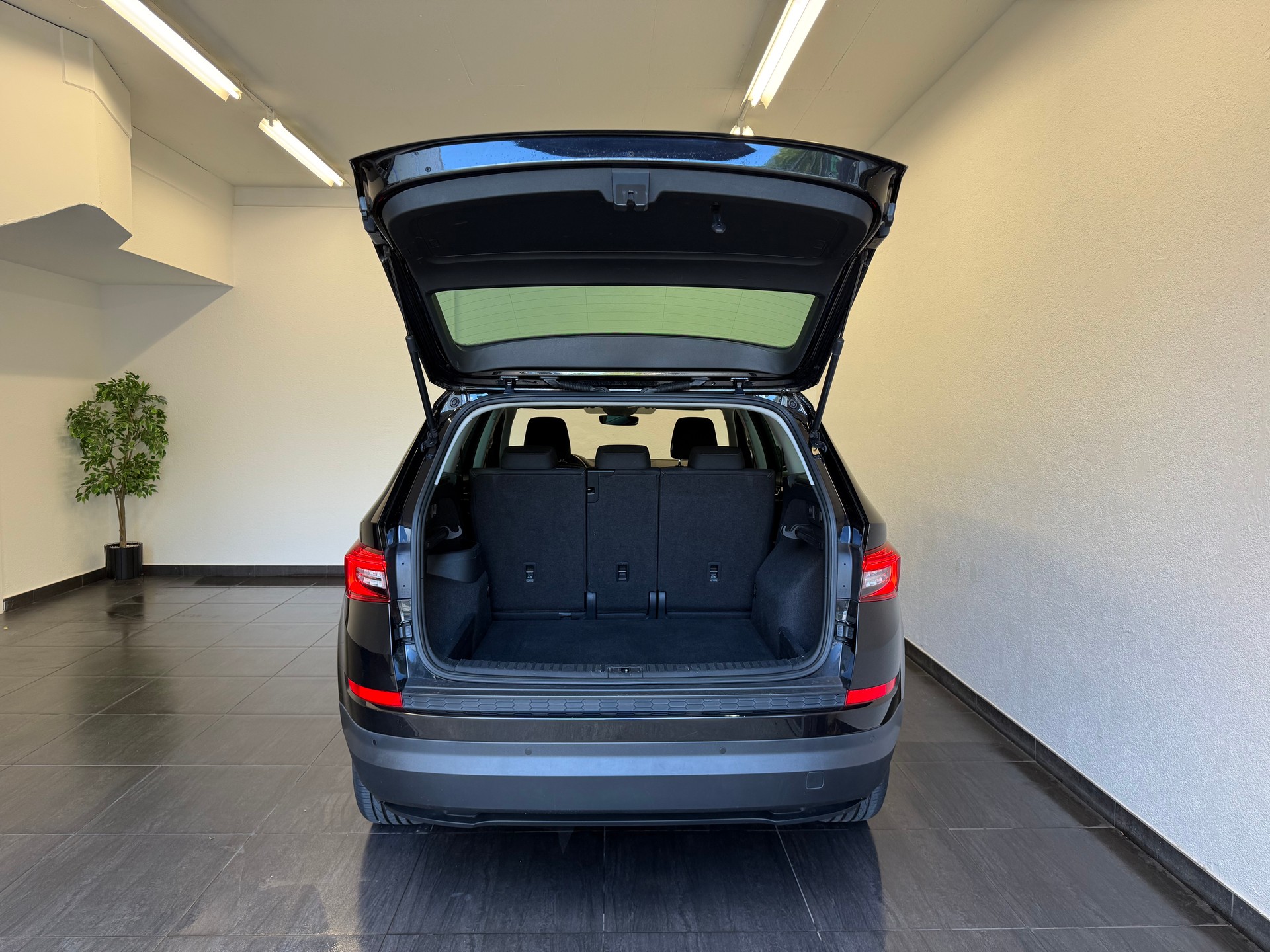 SKODA Kodiaq 2.0 TDI CR Style 4x4 DSG *AHK -2200 kg*-image-11