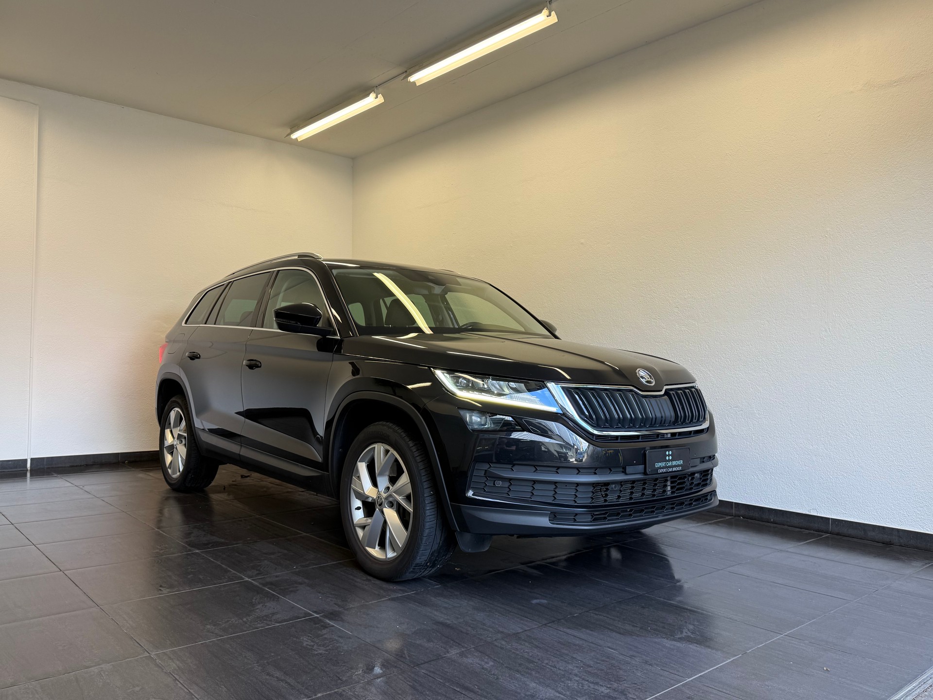 SKODA Kodiaq 2.0 TDI CR Style 4x4 DSG *AHK -2200 kg*-showroom-element-1
