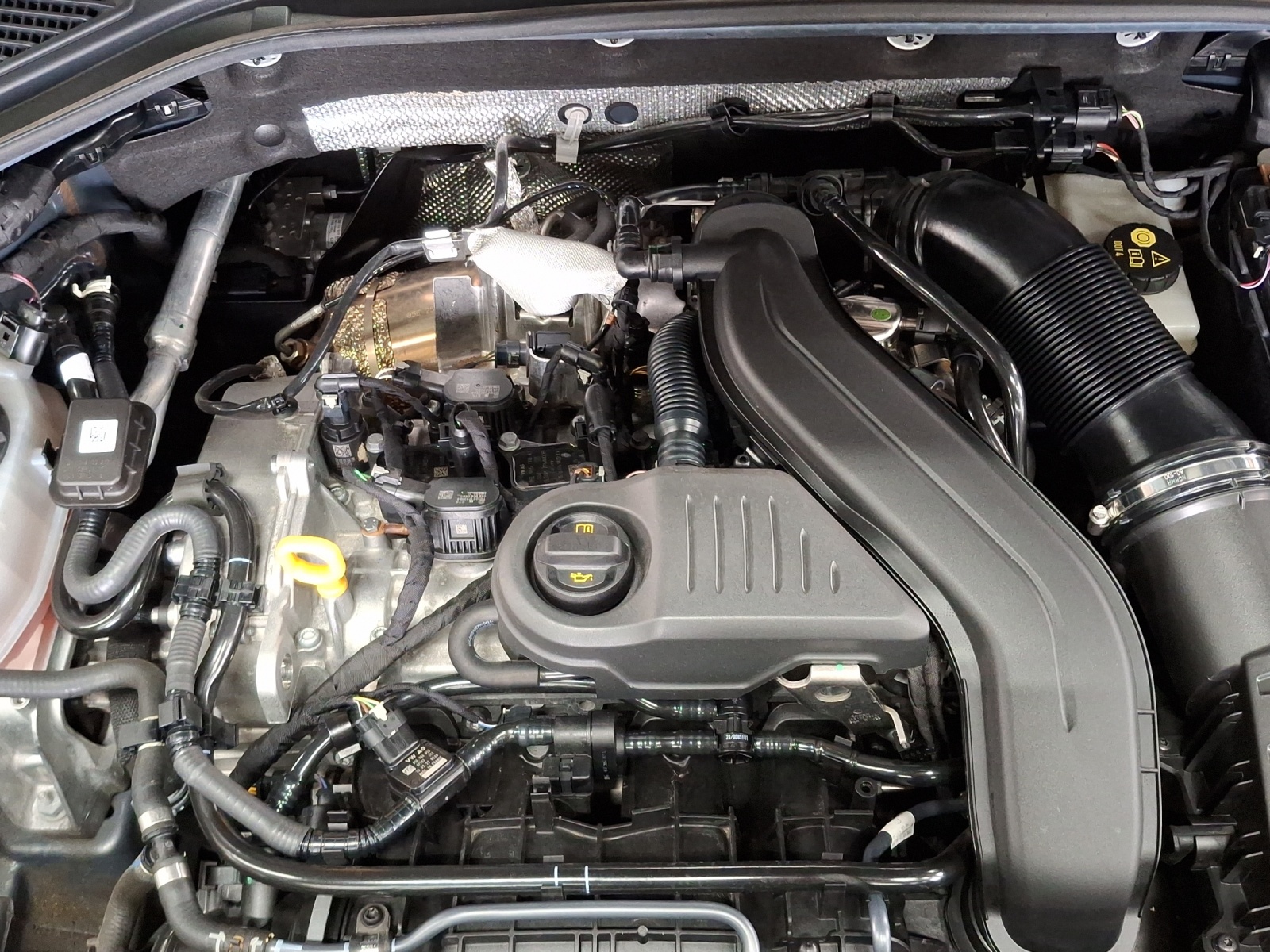 VW T-Roc 1.5 TSI EVO R-Line DSG-image-15