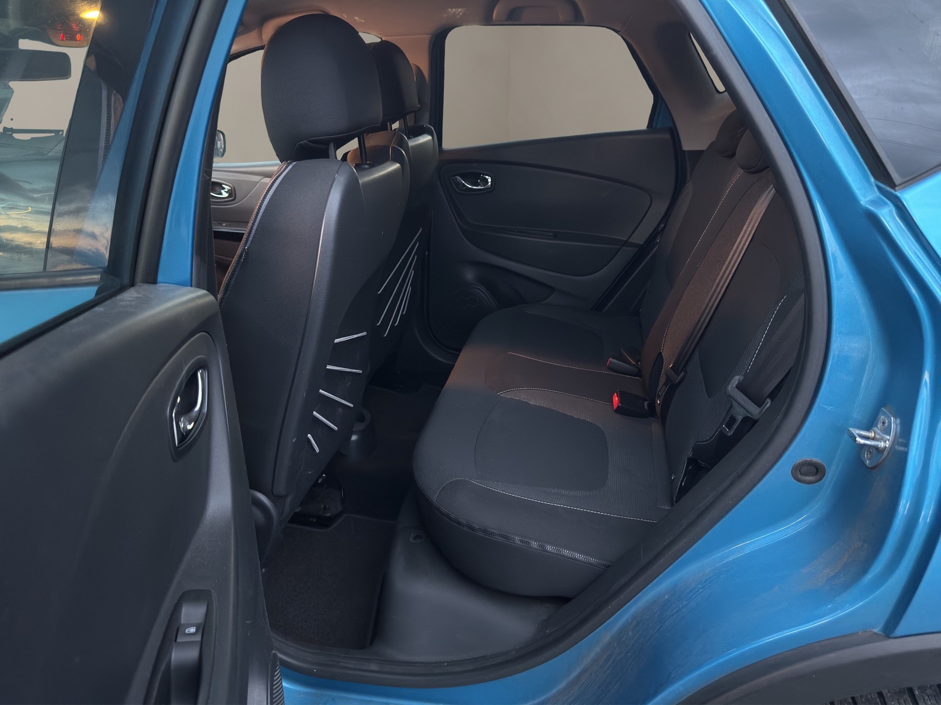 RENAULT Captur 0.9 12V Dynamique-image-8