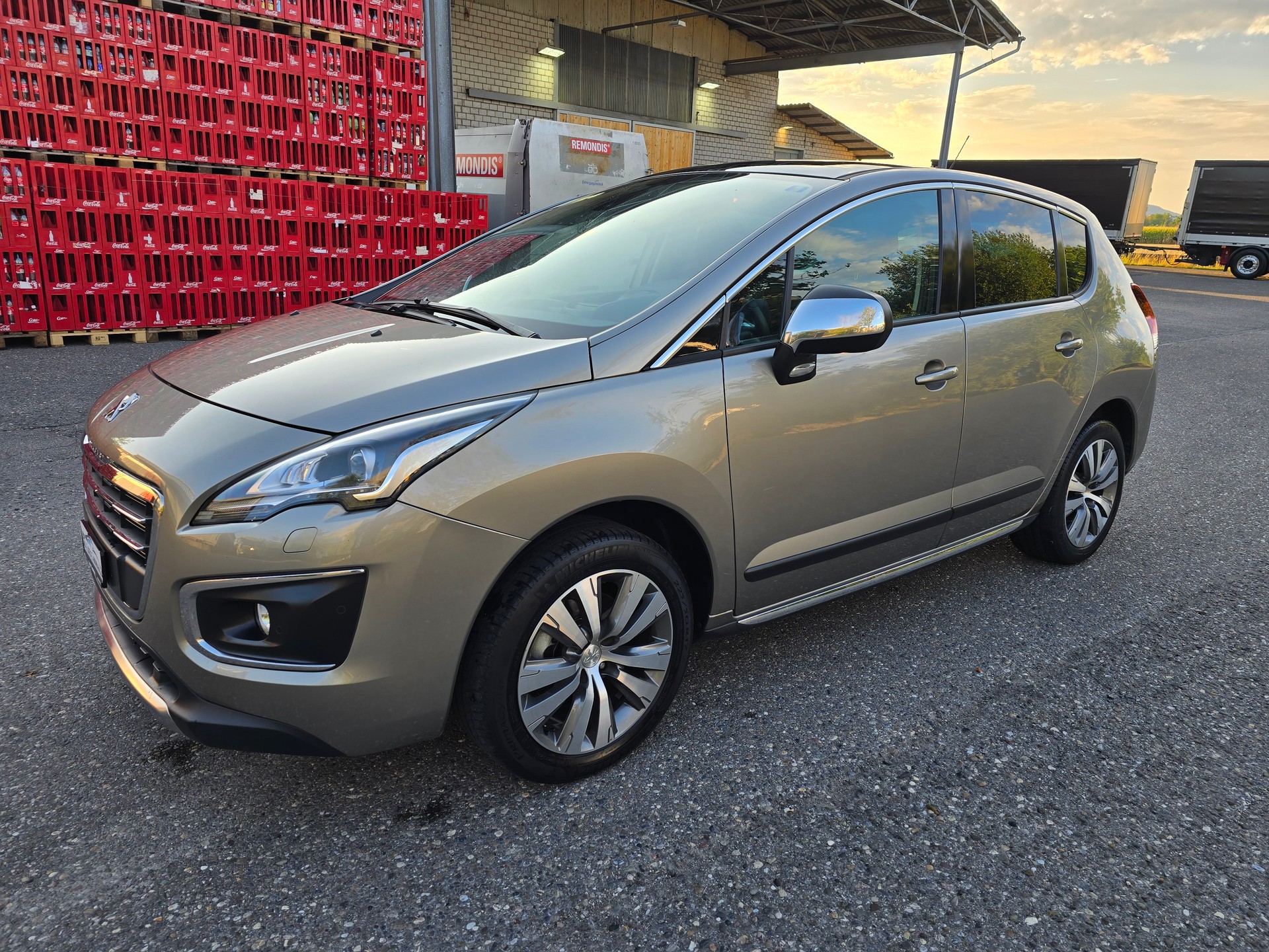 PEUGEOT 3008 1.6 16V T Platinum Tiptronic-image-2