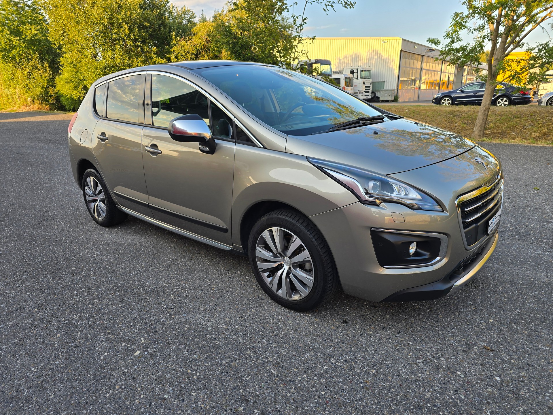 PEUGEOT 3008 1.6 16V T Platinum Tiptronic-image-1