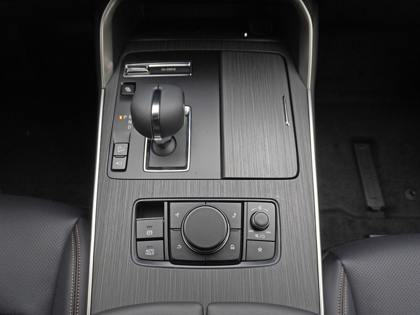 MAZDA CX-60 2.5 PHEV Homura Plus-image-21