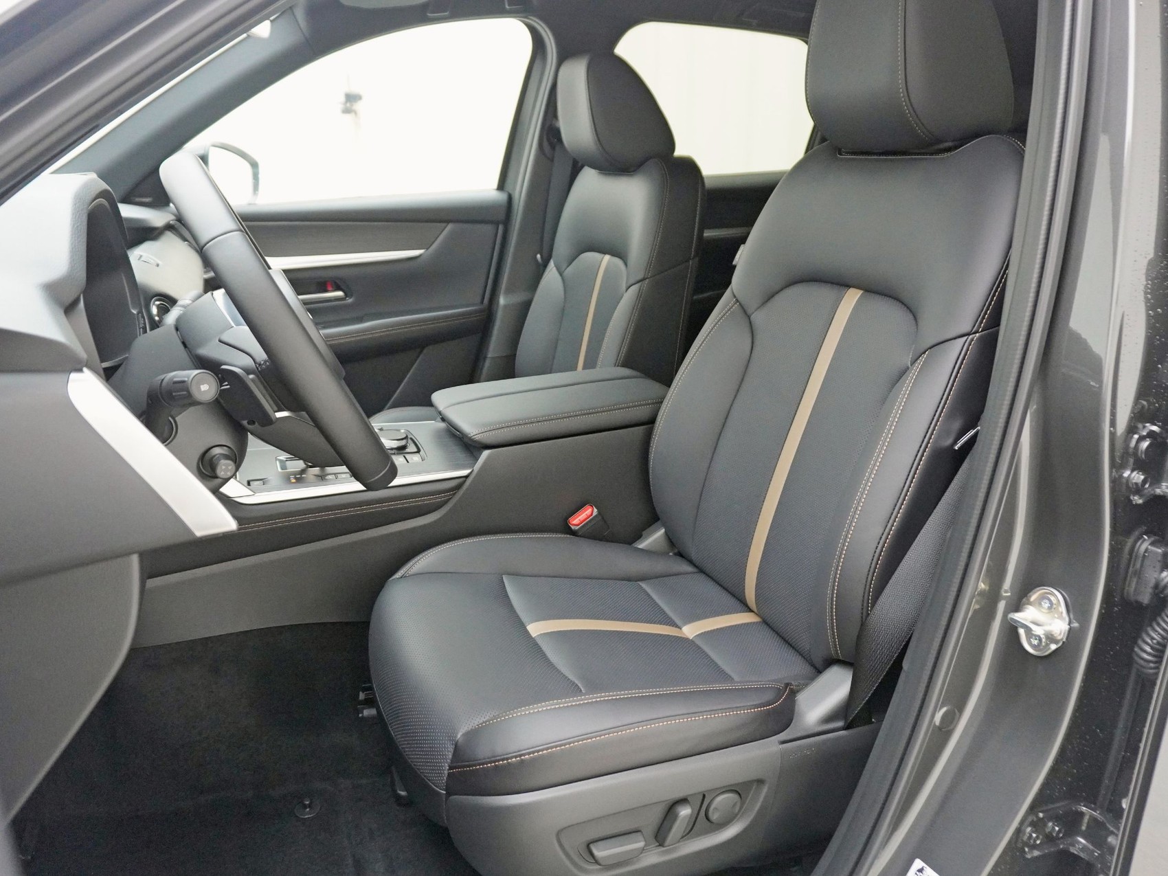 MAZDA CX-60 2.5 PHEV Homura Plus-image-6