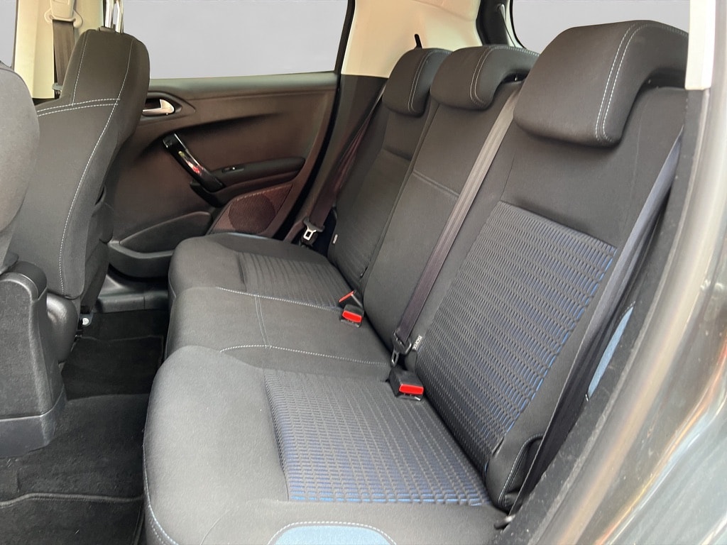PEUGEOT 208 1.6 VTI Intuitive-image-11