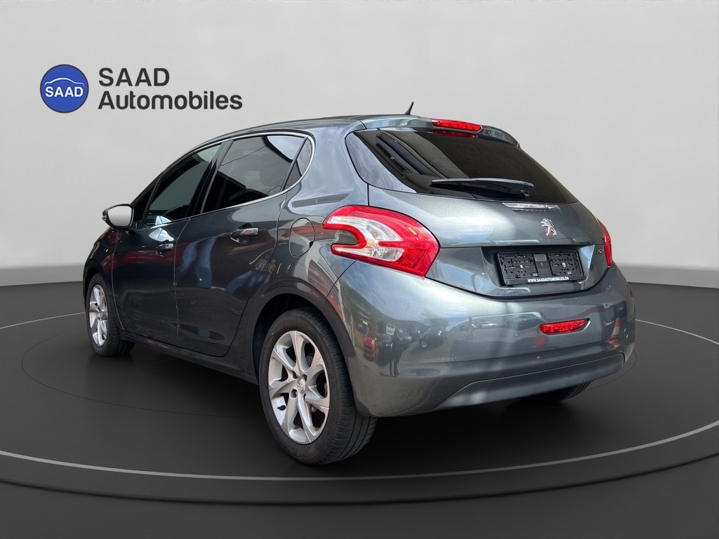 PEUGEOT 208 1.6 VTI Intuitive-image-3