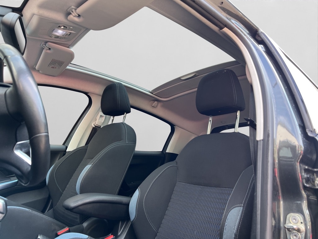 PEUGEOT 208 1.6 VTI Intuitive-image-10