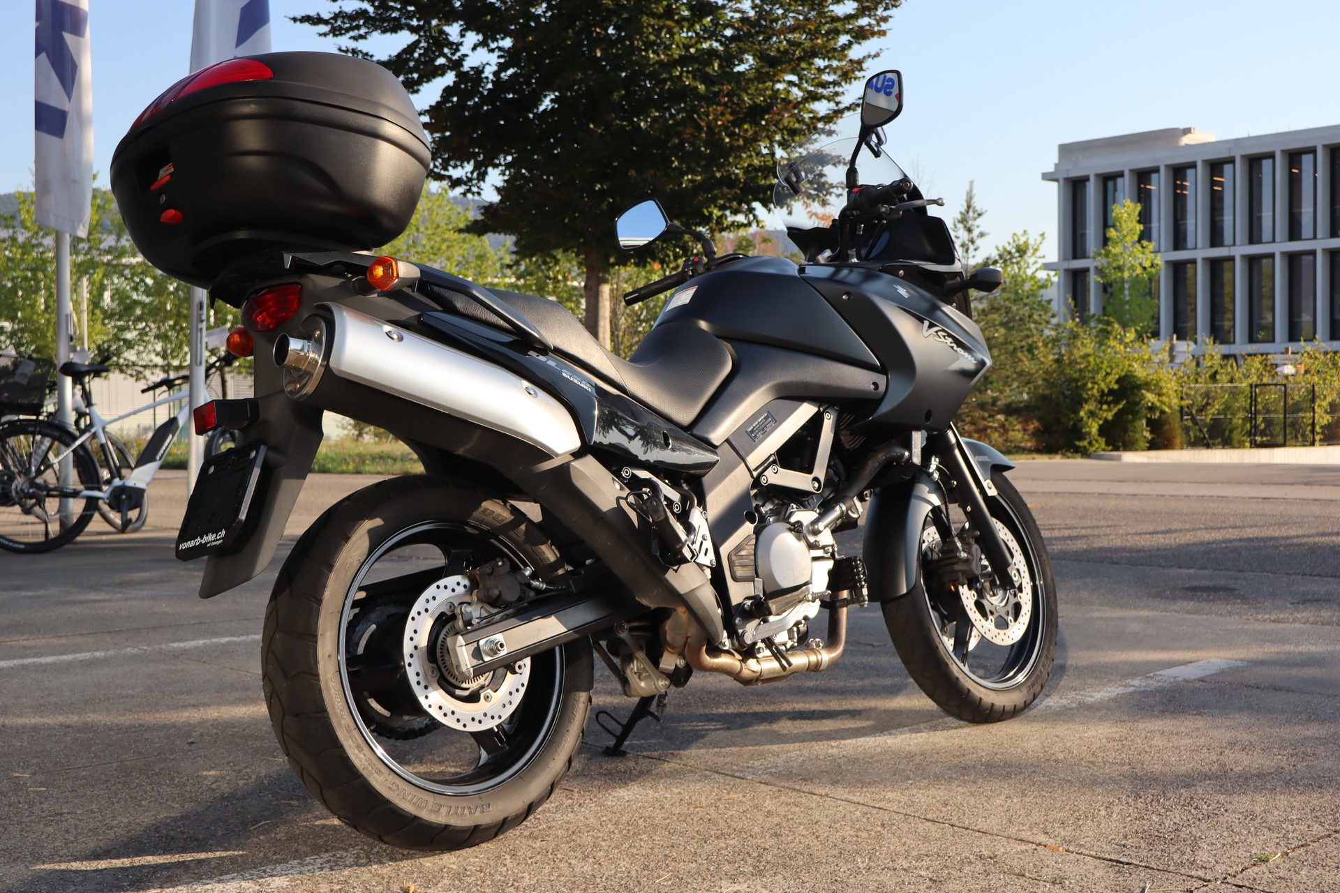 SUZUKI DL 650 V-Strom ABS-showroom-element-2