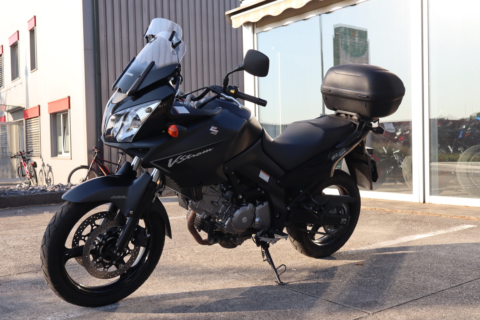 SUZUKI DL 650 V-Strom ABS-image-4