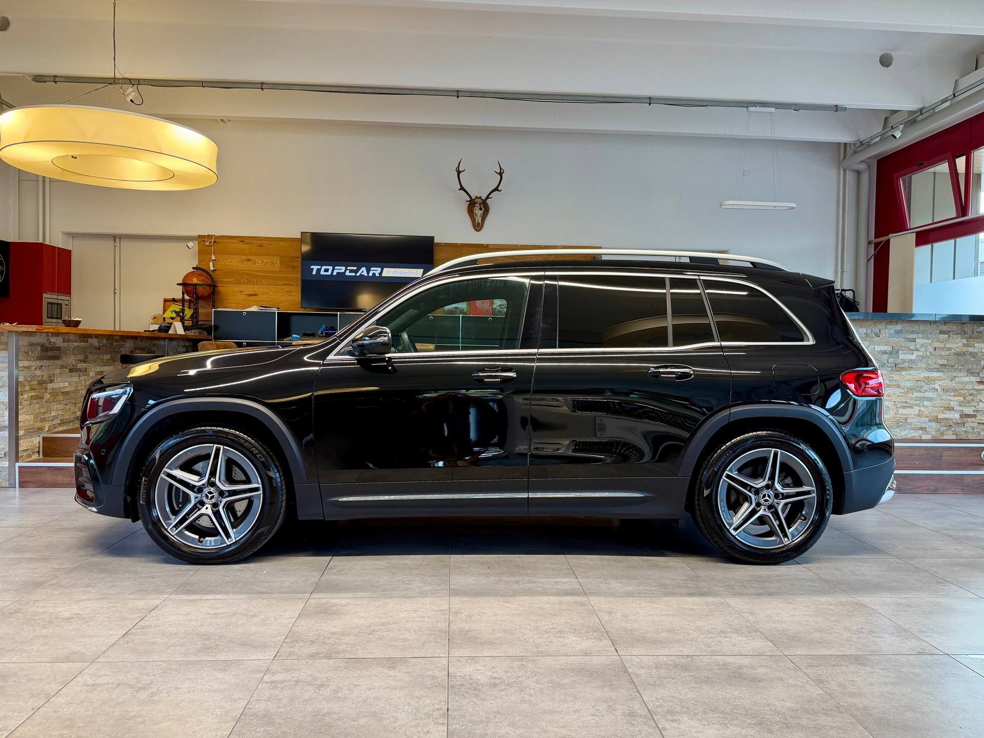 MERCEDES-BENZ GLB 250 4Matic 8G-Tronic AMG LINE-image-2