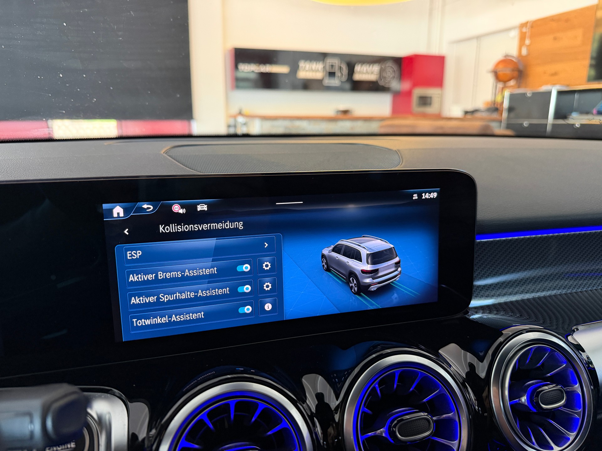 MERCEDES-BENZ GLB 250 4Matic 8G-Tronic AMG LINE-image-25