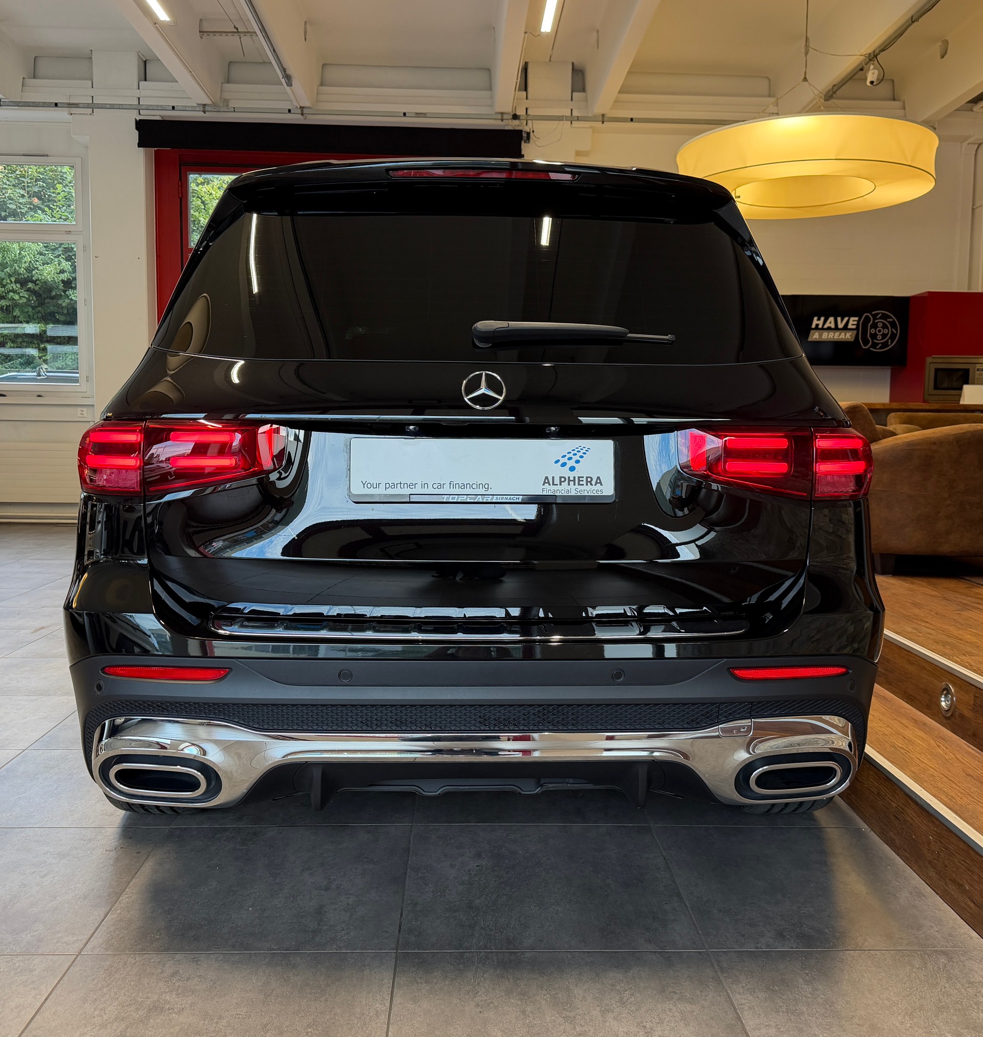 MERCEDES-BENZ GLB 250 4Matic 8G-Tronic AMG LINE-image-5