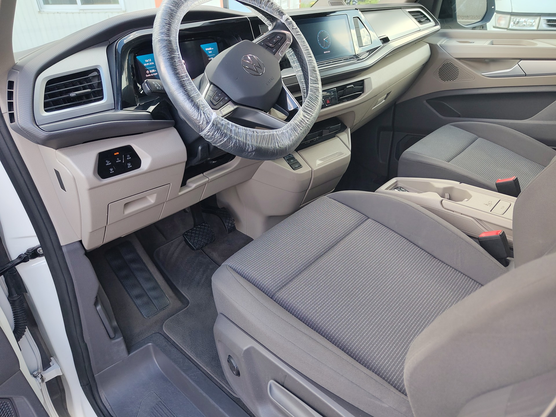 VW Multivan 1.5 TSI Liberty DSG-image-4