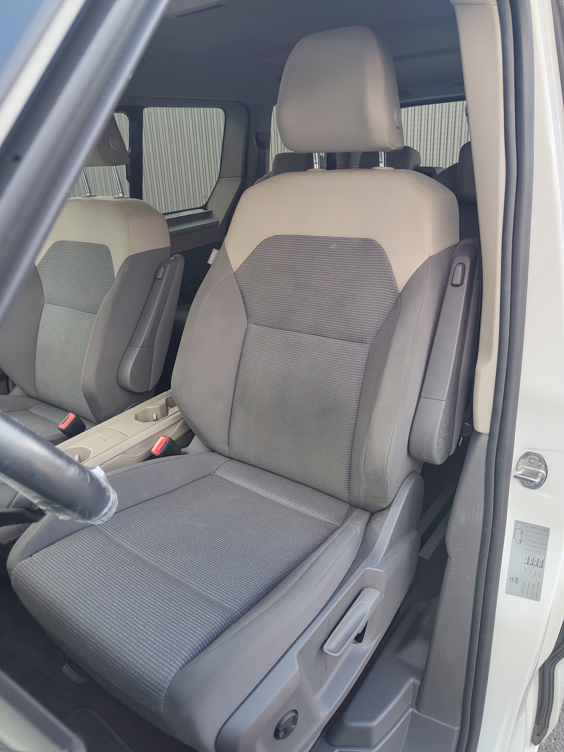 VW Multivan 1.5 TSI Liberty DSG-image-5