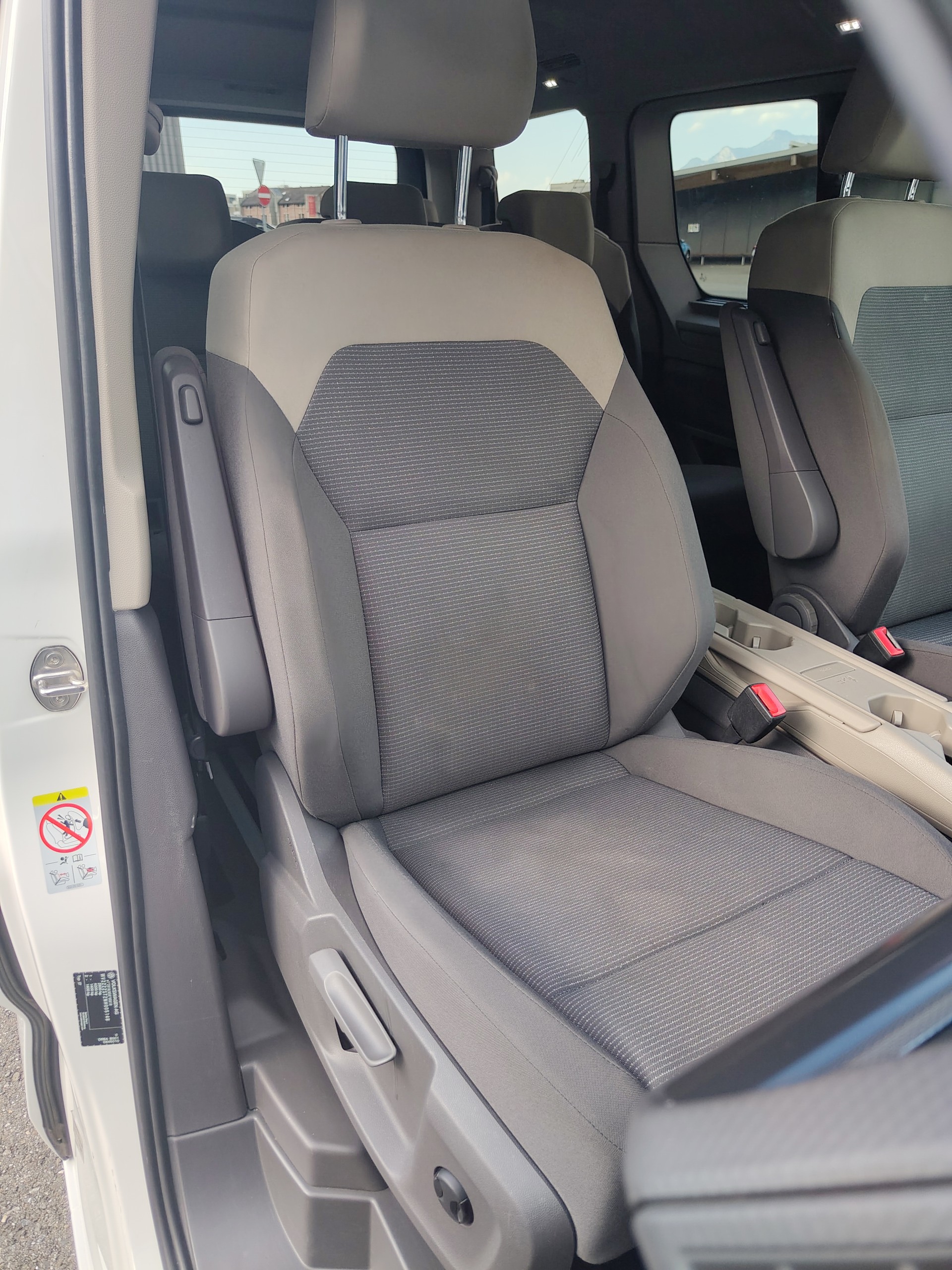 VW Multivan 1.5 TSI Liberty DSG-image-7