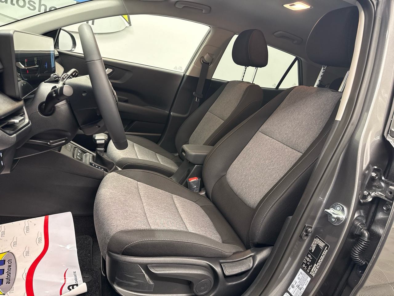 KIA Stonic 1.0 T-GD MHEV Power DCT-image-3