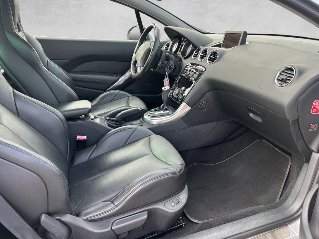 PEUGEOT 308 CC 1.6 16V Turbo Sport Pack Automatic-image-9