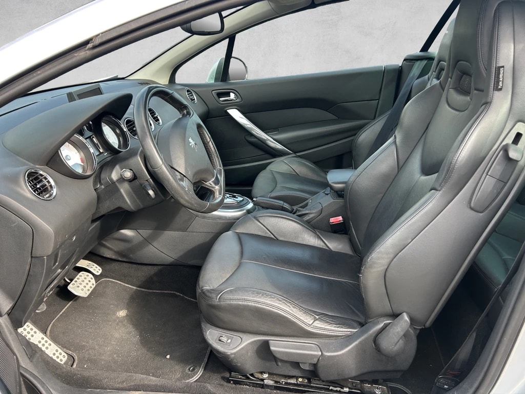 PEUGEOT 308 CC 1.6 16V Turbo Sport Pack Automatic-image-8