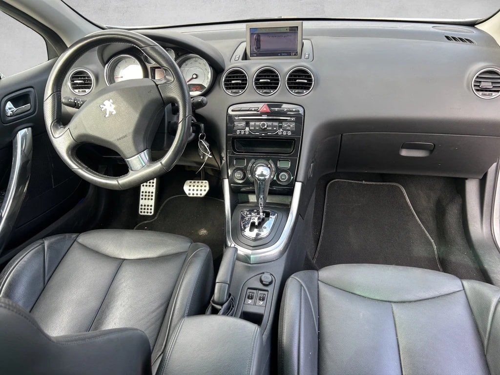 PEUGEOT 308 CC 1.6 16V Turbo Sport Pack Automatic-image-10