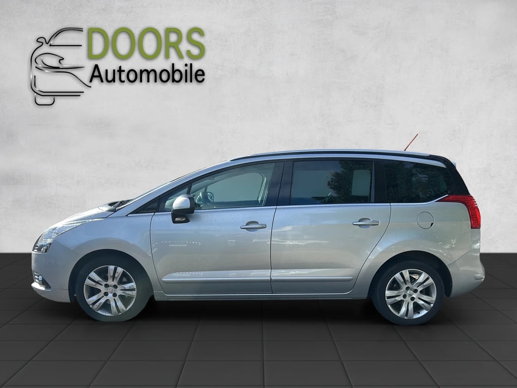 PEUGEOT 5008 1.6 16V T Sport Pack-image-7