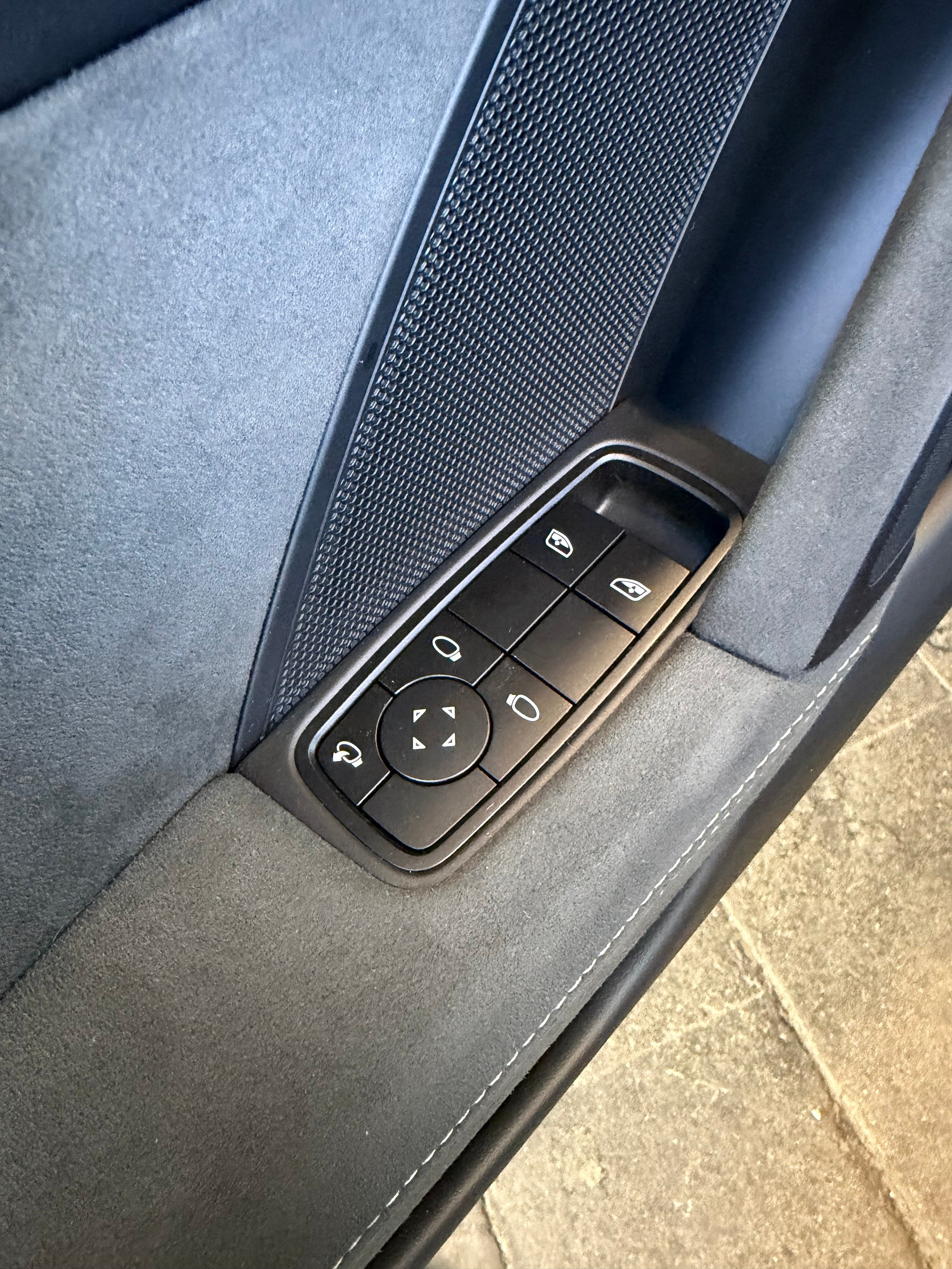 PORSCHE Carrera 4 GTS-image-19