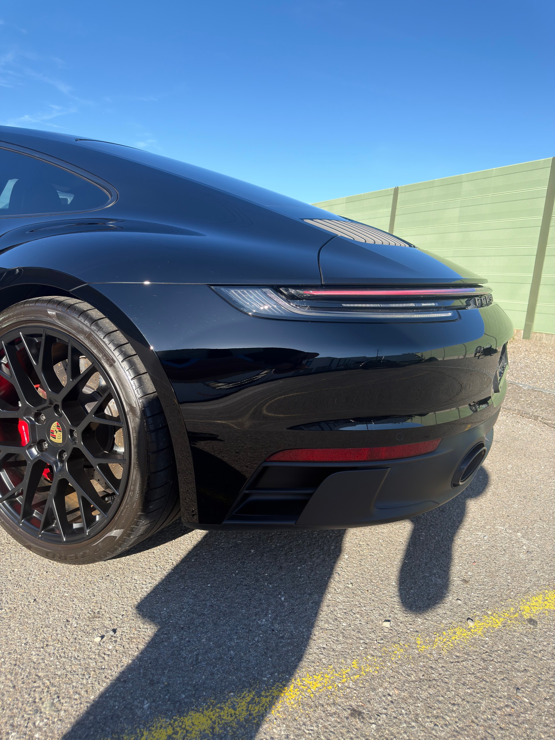 PORSCHE Carrera 4 GTS-image-4