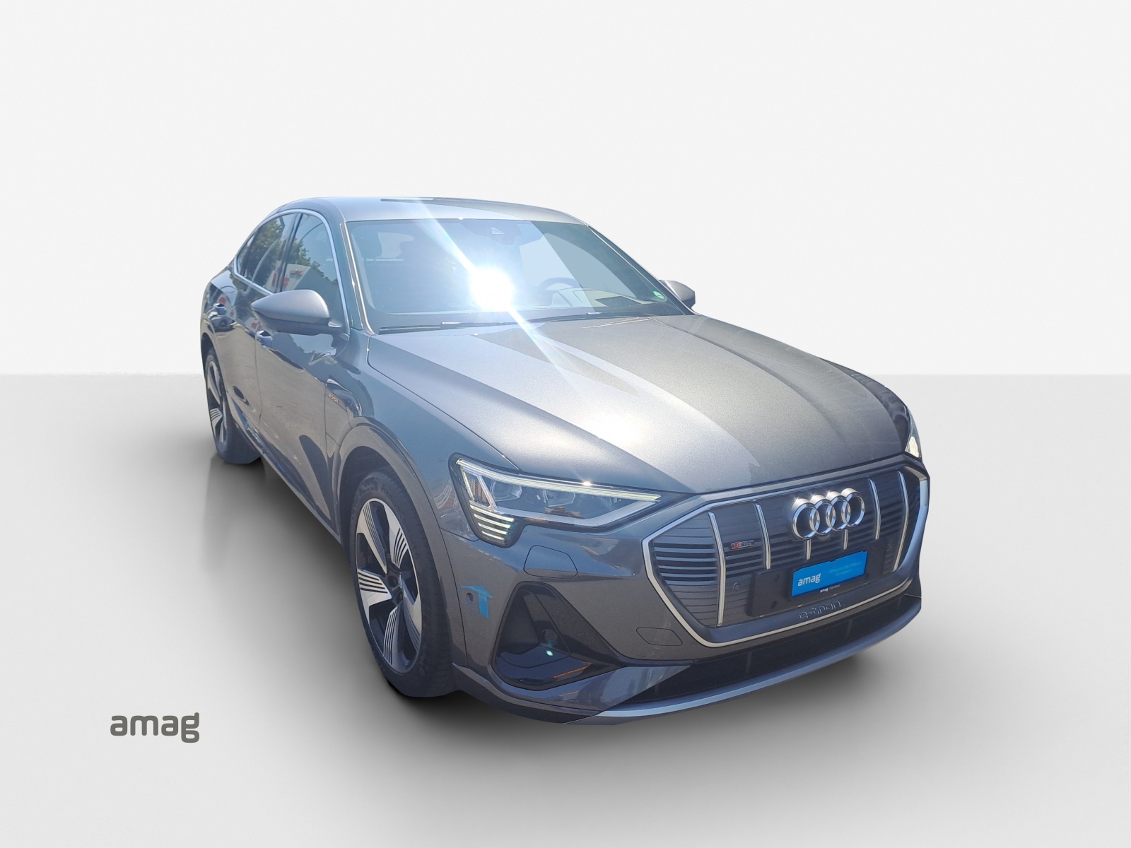 AUDI e-tron 55 Sportback S Line quattro-image-16