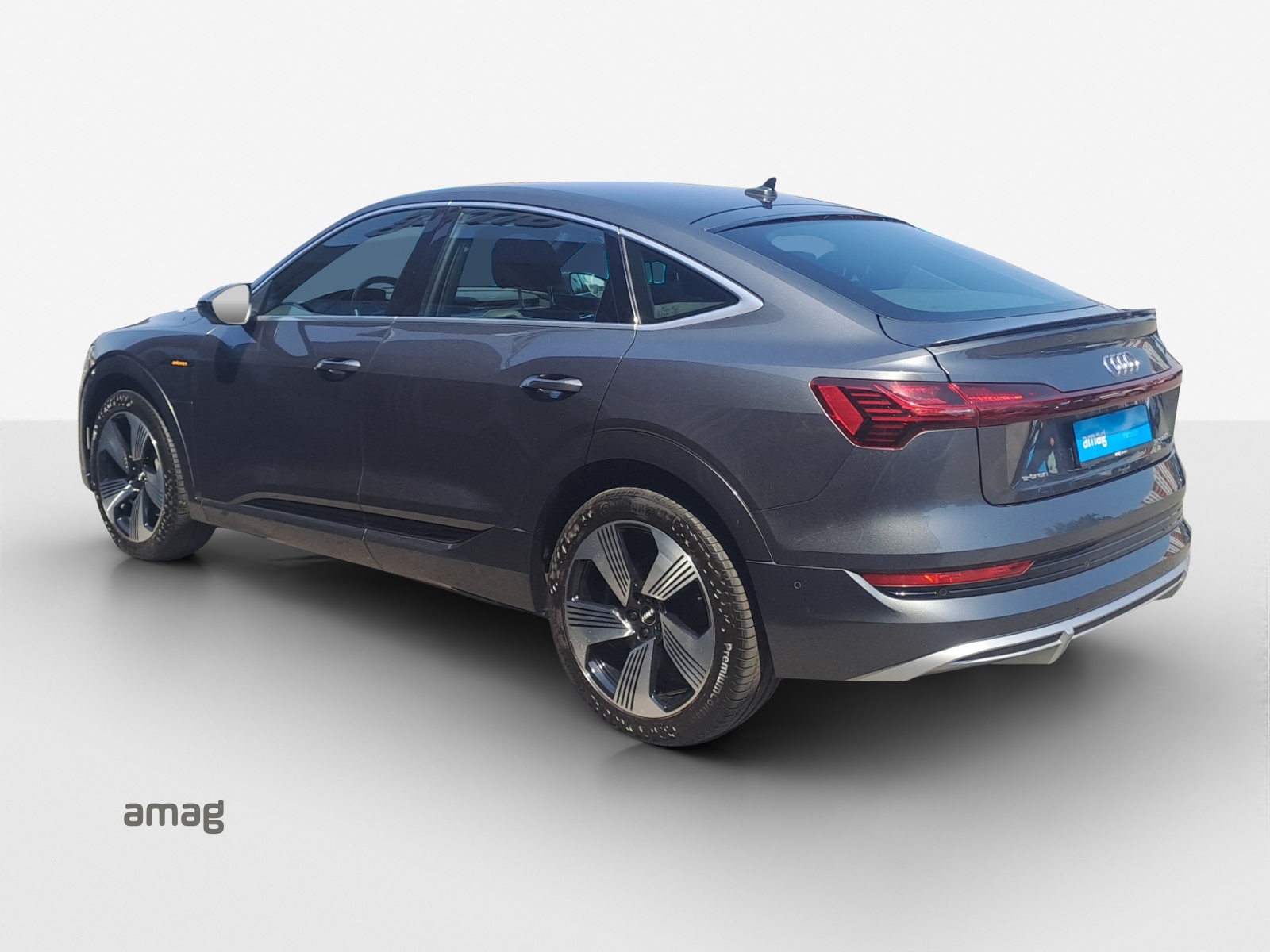 AUDI e-tron 55 Sportback S Line quattro-image-2