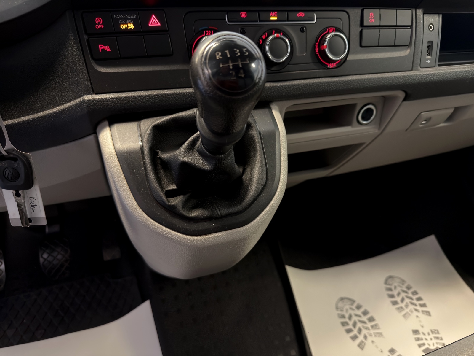 VW T6 2.0 TDI-image-16