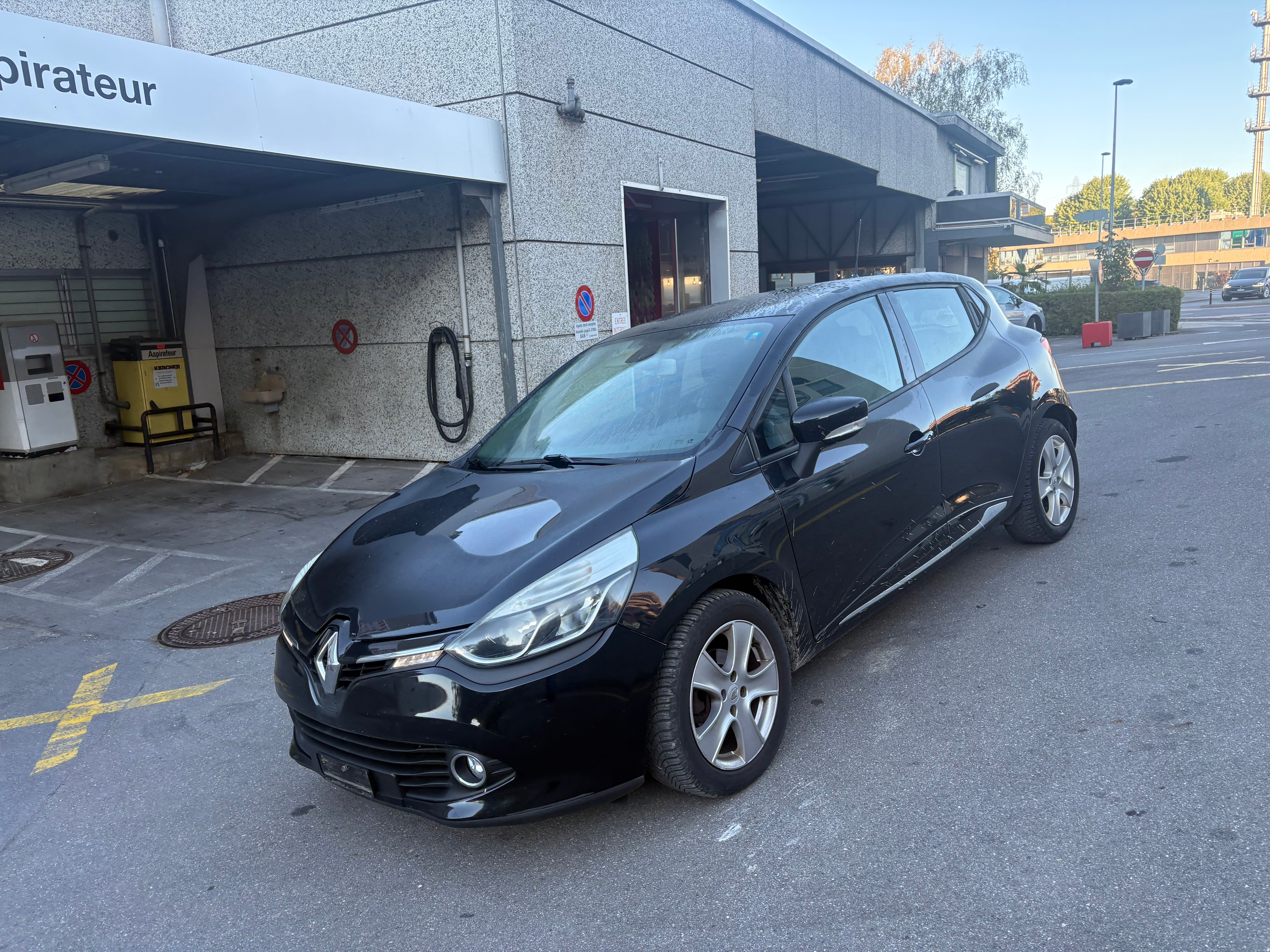 RENAULT Clio Grandtour 1.2 16V T Swiss Edition EDC — slika 1