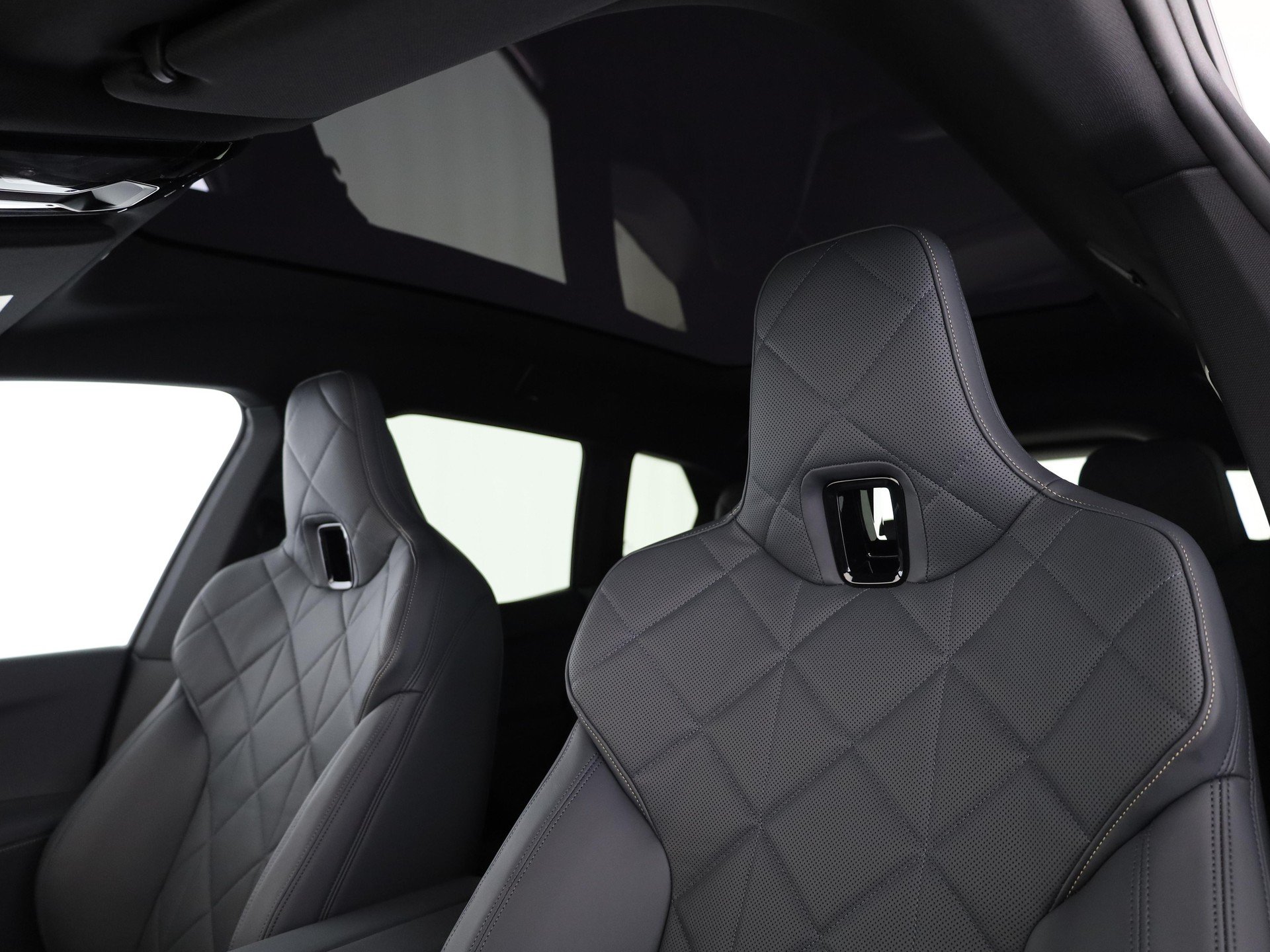 BMW iX I20 xDrive60-image-13