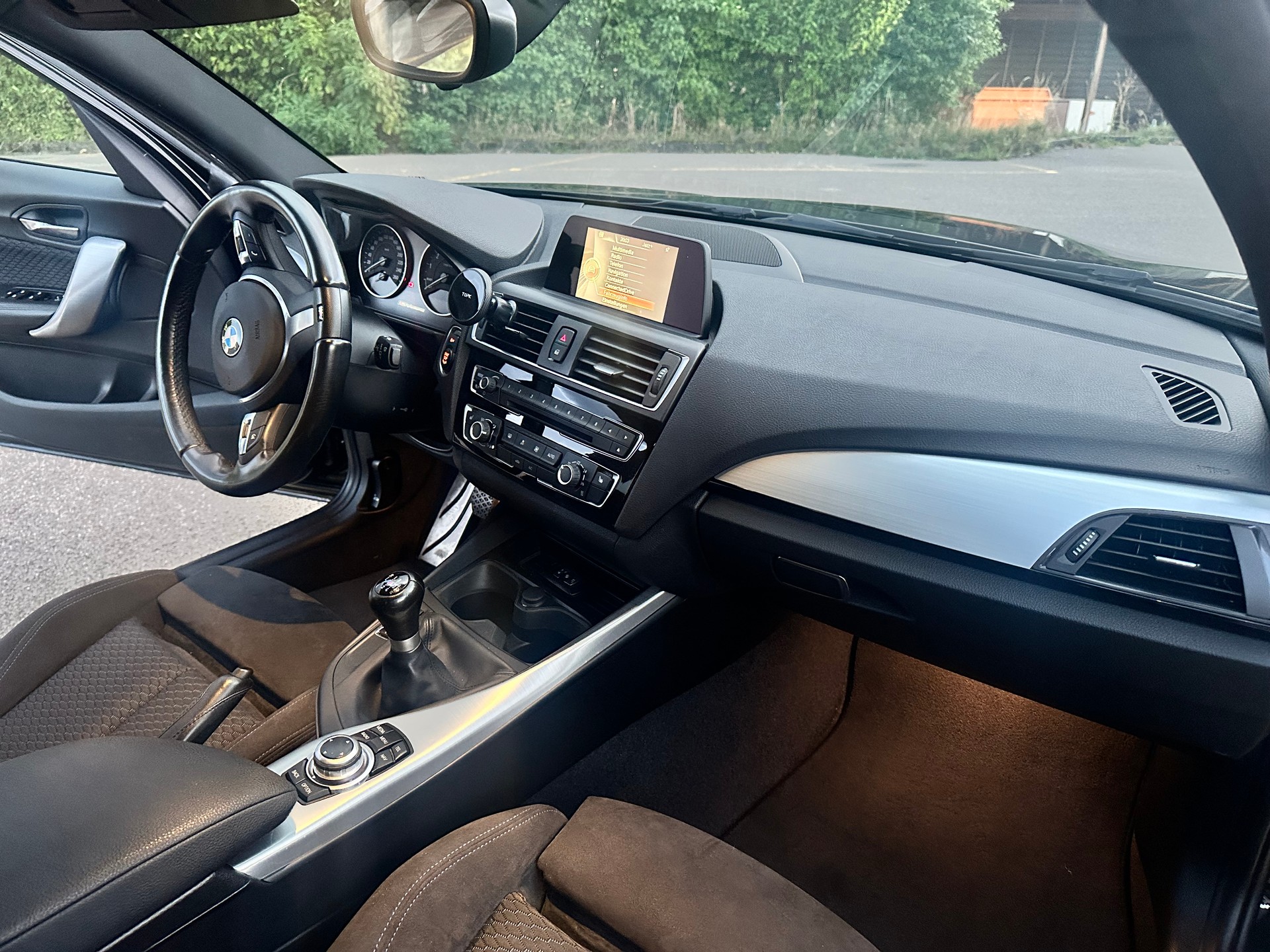 BMW 120i M Sport-image-11