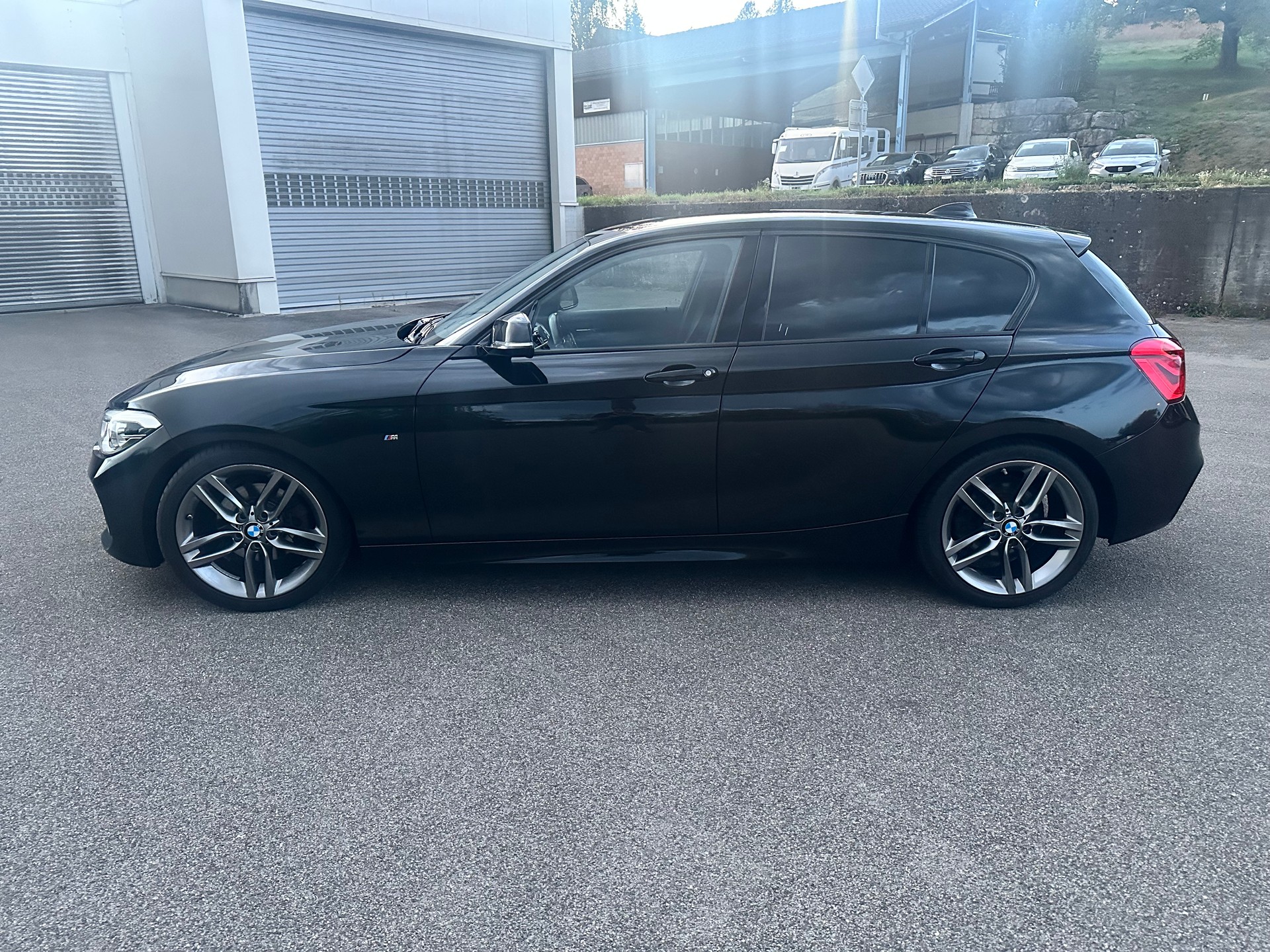 BMW 120i M Sport-image-5