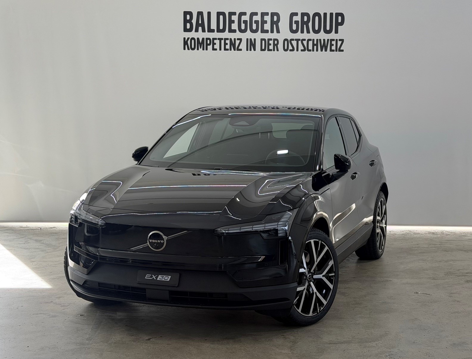 VOLVO EX 30 P8 Ultra AWD-image-0